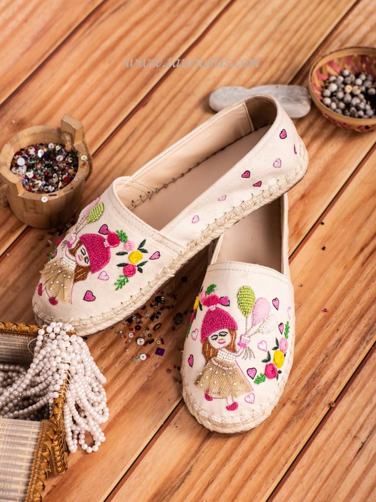 Cute Doll Shoes - Main Image