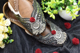 Antique black jutti