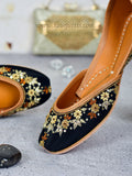 BLACK FLORAL JUTTI
