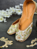Gold Flower Jutti