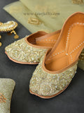 Gold Dabka Jutti