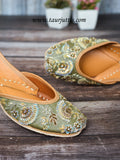 Shahi Gulzar Jutti (Olive Green)