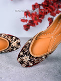 Maroon Flower Jutti