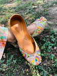 Floral   Embroidery Jutti