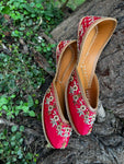 RED FLORAL JUTTI