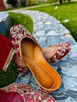 Maroon Mor Jutti