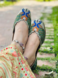 Darbar-E-Mor Jutti