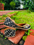 BLACK FLORAL JUTTI