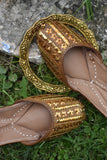 Gold Mukaish Jutti